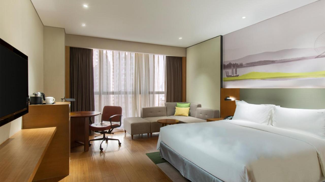 Holiday Inn & Suites Tianjin Downtown By Ihg,Tianjin Drum Tower,Joycity Shopping Mall,Tianjin Ancient Cultural Street,Haihe River,The Porcelain House,Convenient Access To Tianjin Binhai International Airport Екстериор снимка