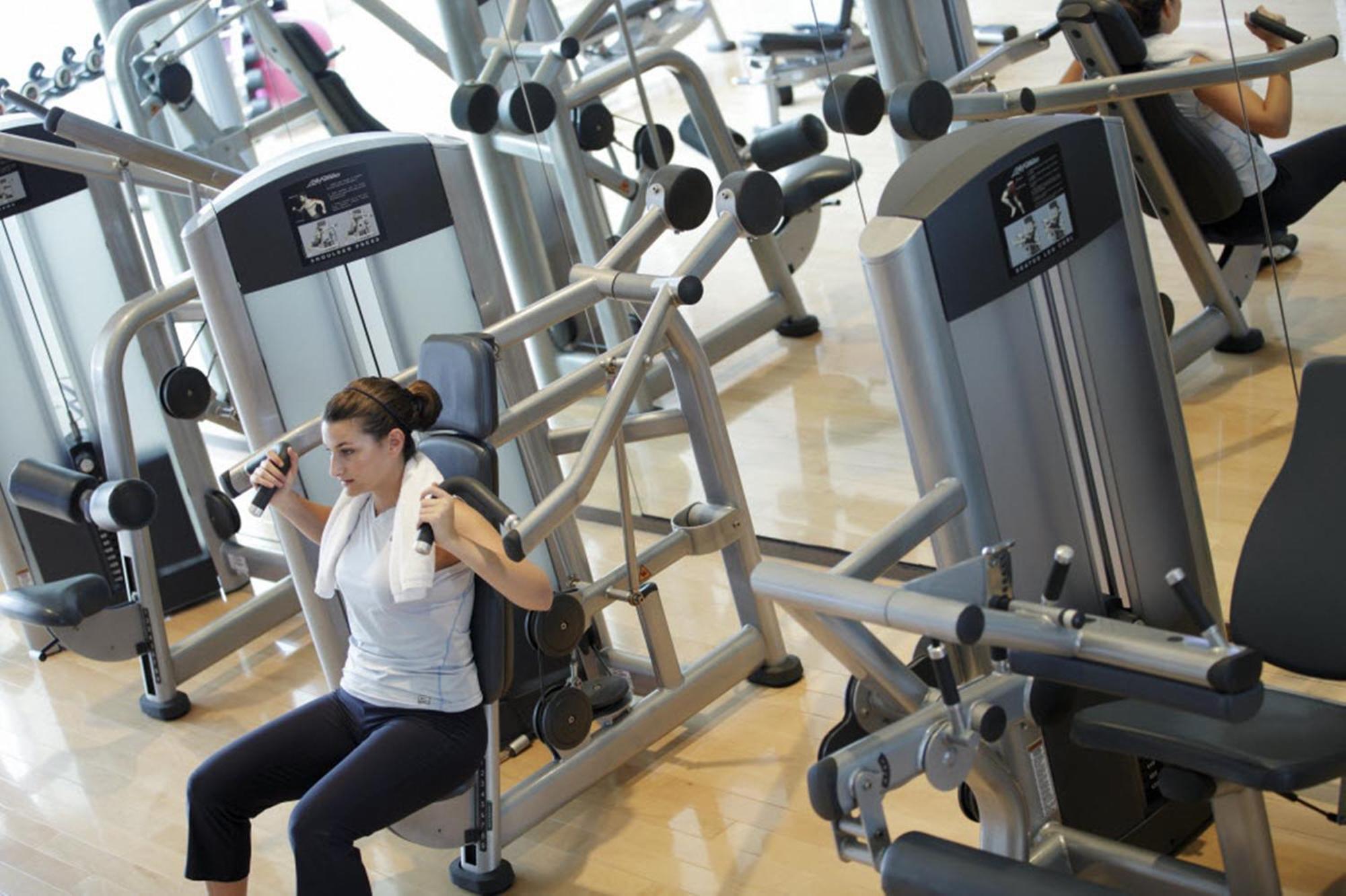 Holiday Inn & Suites Tianjin Downtown By Ihg,Tianjin Drum Tower,Joycity Shopping Mall,Tianjin Ancient Cultural Street,Haihe River,The Porcelain House,Convenient Access To Tianjin Binhai International Airport Екстериор снимка