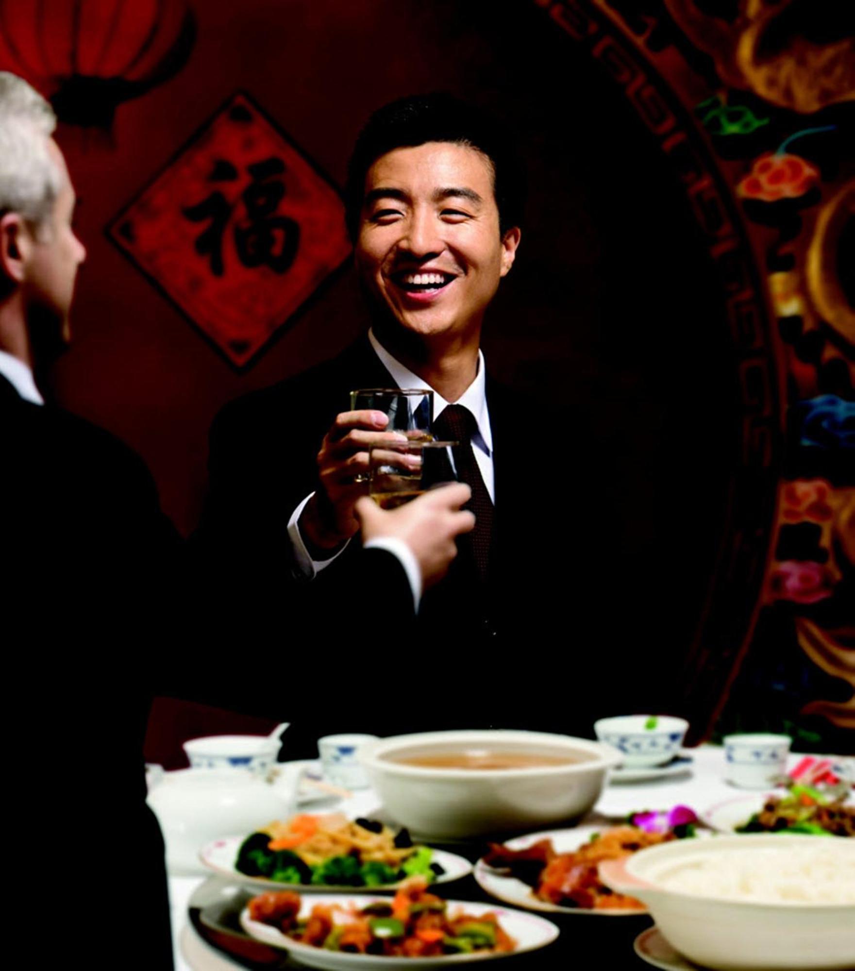 Holiday Inn & Suites Tianjin Downtown By Ihg,Tianjin Drum Tower,Joycity Shopping Mall,Tianjin Ancient Cultural Street,Haihe River,The Porcelain House,Convenient Access To Tianjin Binhai International Airport Екстериор снимка