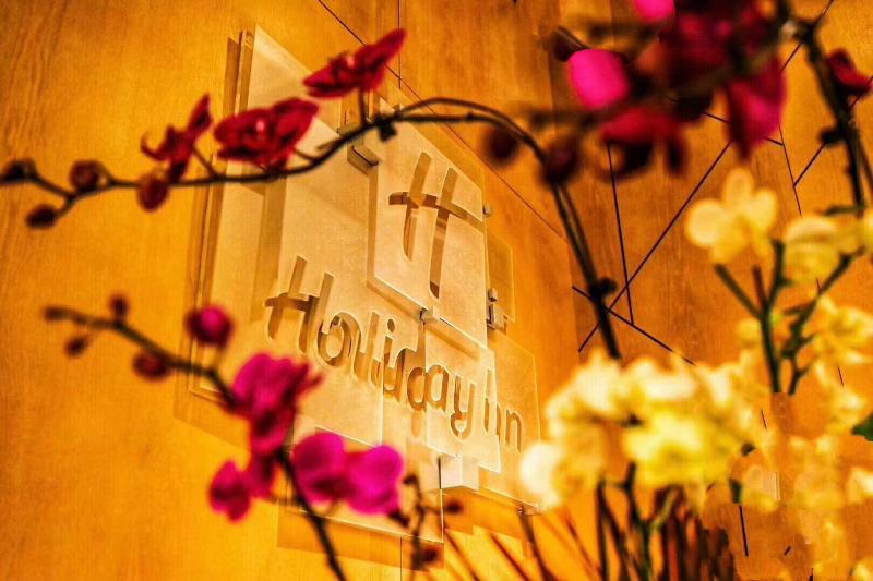 Holiday Inn & Suites Tianjin Downtown By Ihg,Tianjin Drum Tower,Joycity Shopping Mall,Tianjin Ancient Cultural Street,Haihe River,The Porcelain House,Convenient Access To Tianjin Binhai International Airport Екстериор снимка