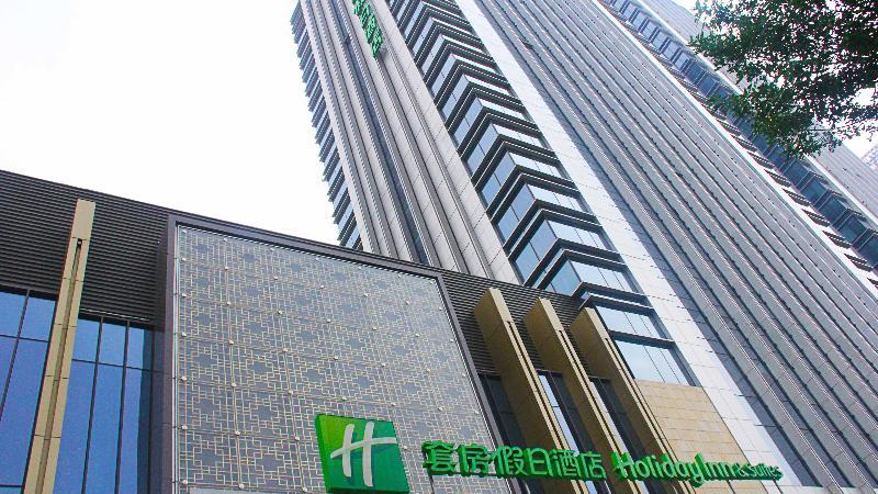 Holiday Inn & Suites Tianjin Downtown By Ihg,Tianjin Drum Tower,Joycity Shopping Mall,Tianjin Ancient Cultural Street,Haihe River,The Porcelain House,Convenient Access To Tianjin Binhai International Airport Екстериор снимка